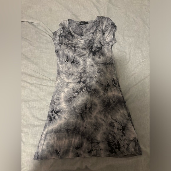 Brit & Bri dress - Picture 2 of 3